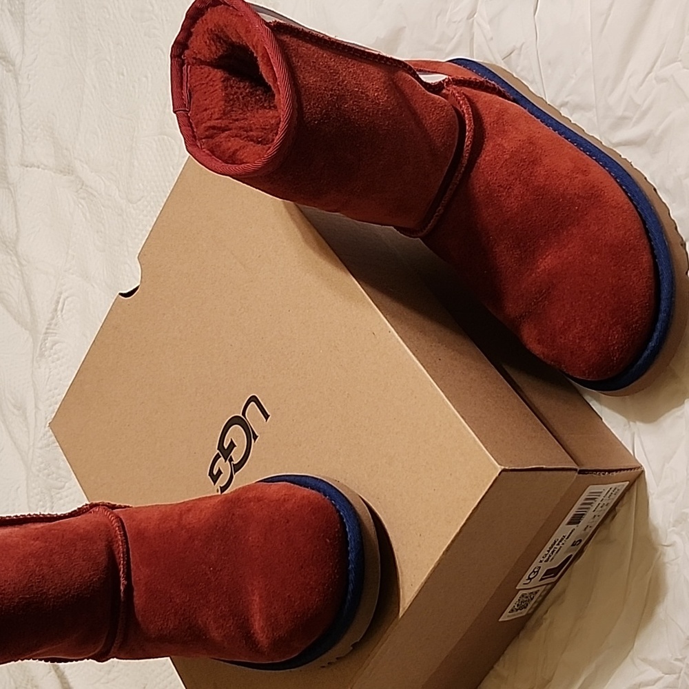 Gently used brick red Ugg boots
